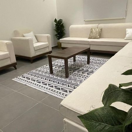 Ladan Apartment 알 울라 외부 사진